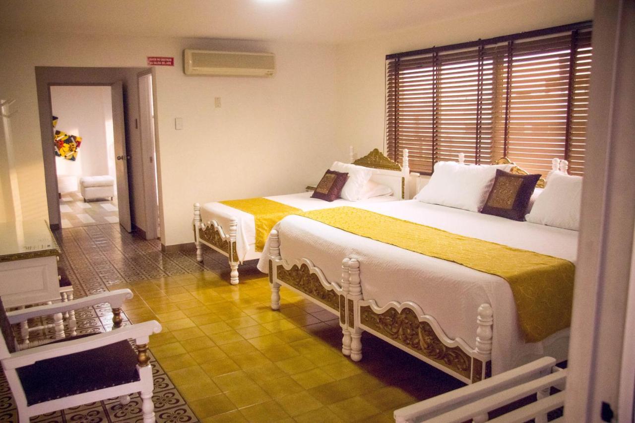 Hotel Mall Santana Del Rio 拉多拉达 外观 照片