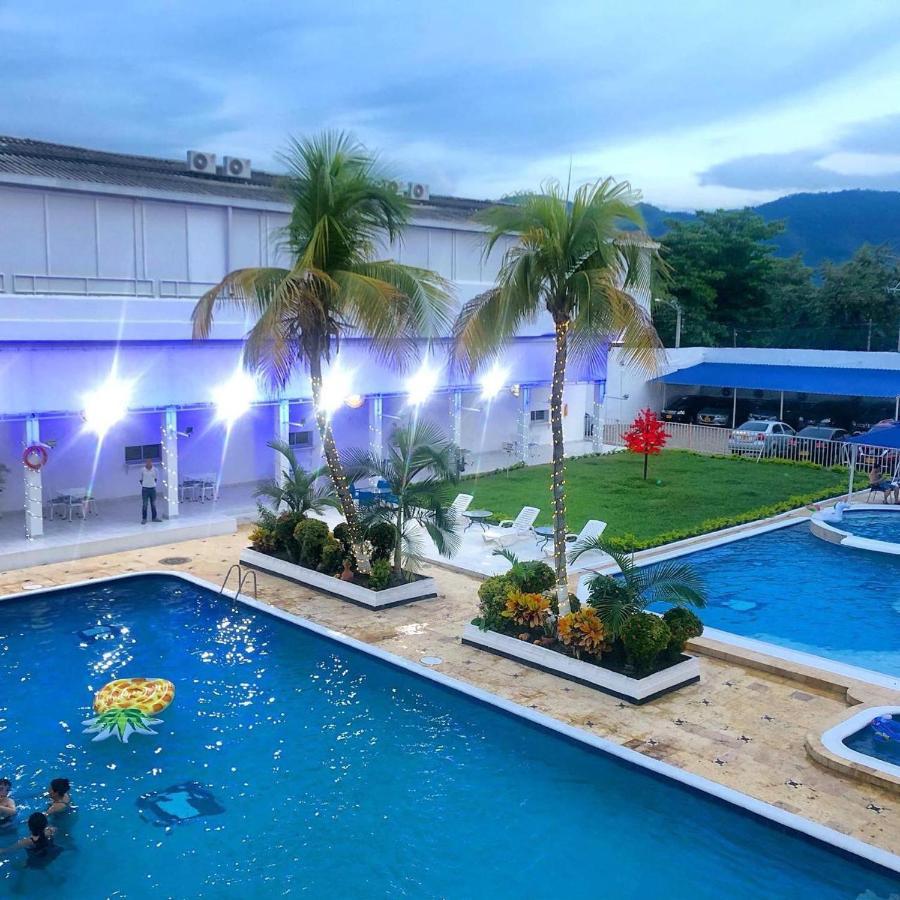 Hotel Mall Santana Del Rio 拉多拉达 外观 照片