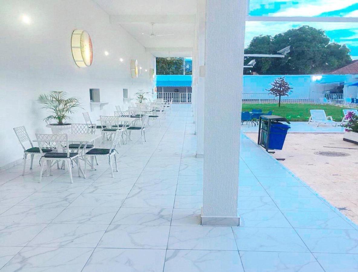 Hotel Mall Santana Del Rio 拉多拉达 外观 照片